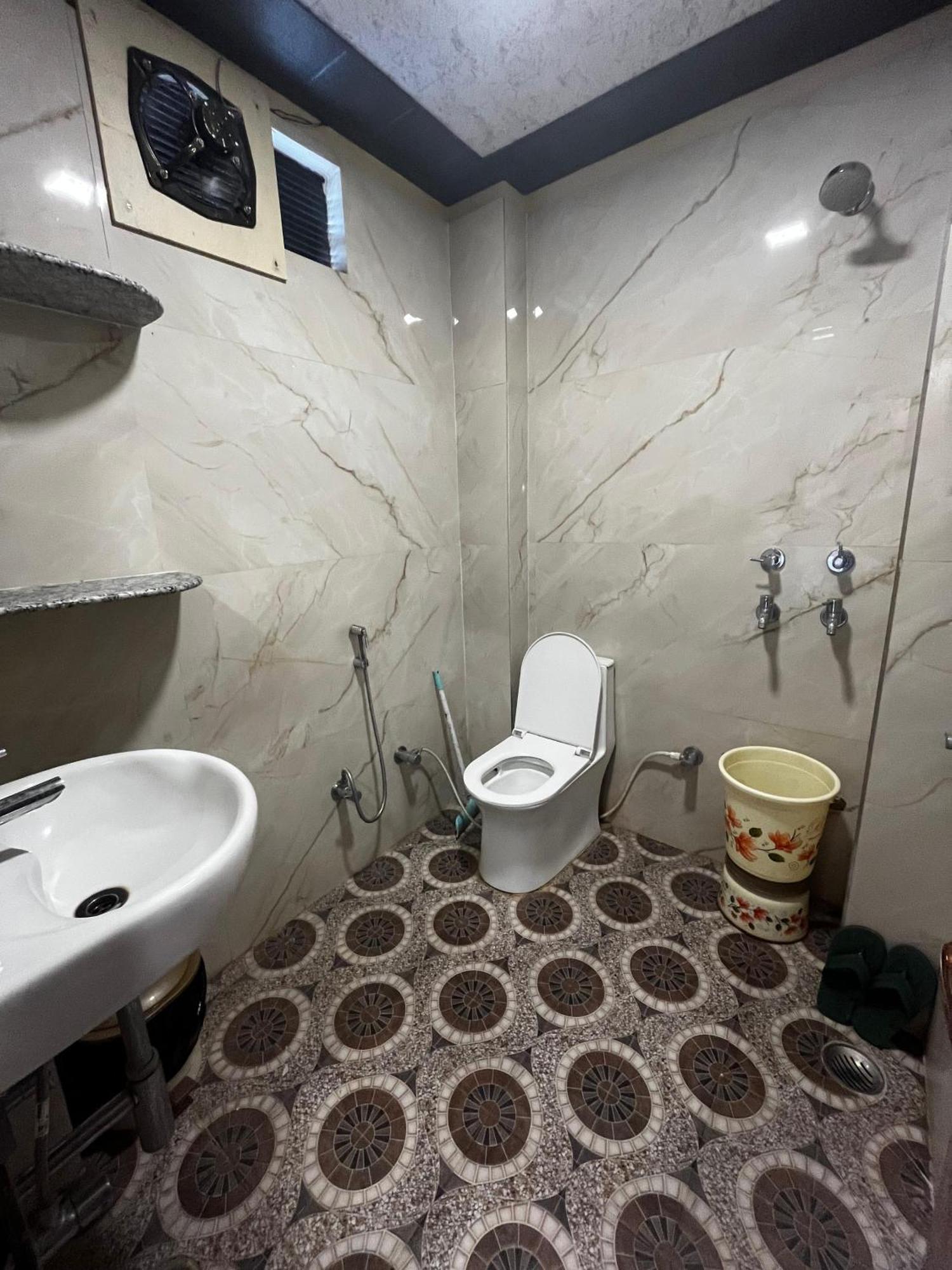 Ks Paying Guest House Varanasi Exterior foto